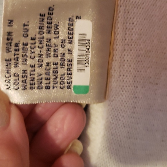 ALLISON DALEY Lady's Crew Neck Sweater with Flowered & Pearl's Embellishments - Picture 9 of 9